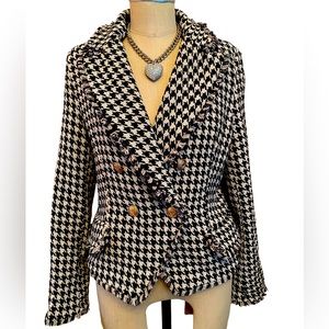Stunning 🤩 Timeless Anthropologie Houndstooth double breast blazer lined inside